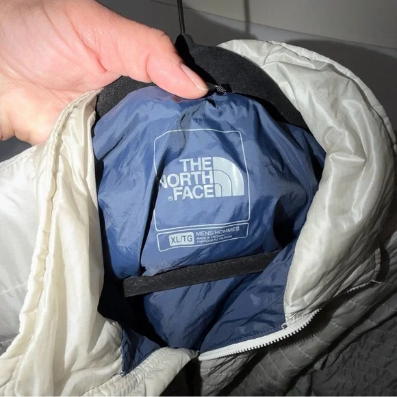 The North Face Ultralight Puffer Jacket - Picture 2 of 9